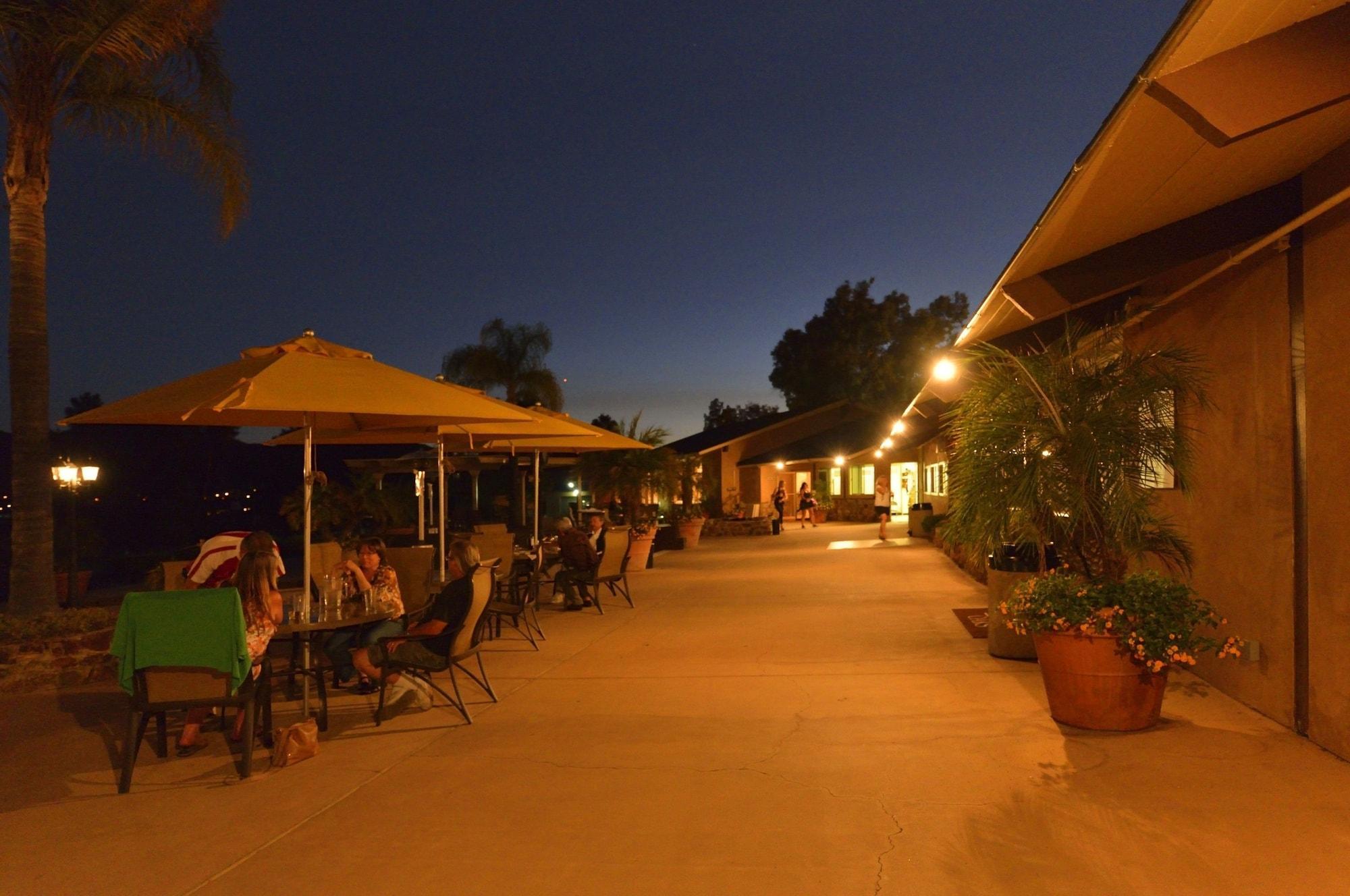 Carlton Oaks Lodge, Ascend Hotel Collection Santee Exterior foto